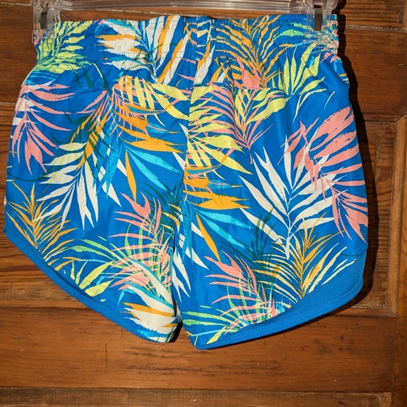 Tropical Print Women's Shorts - Picture 4 of 6